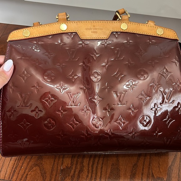 Louis Vuitton Monogram Vernis Brea MM Purse - Picture 7 of 14